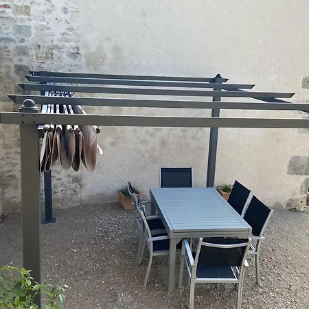 Holiday home Maison Spacieuse Avec Jardin Privatif, Ideale Pour 6, Proche Orleans Et Chateaux De La Loire - Fr-1-590-236